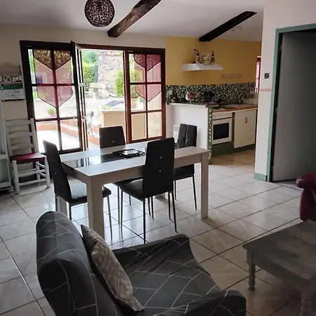 Holiday home Du Grand-pas Doulezon
