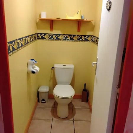 Du Grand-pas Semesterbostad